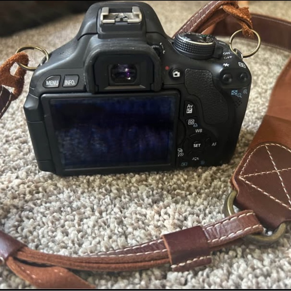 Canon Camera-EOS Rebel t3i w/ 3 lenses, bags - Picture 3 of 8